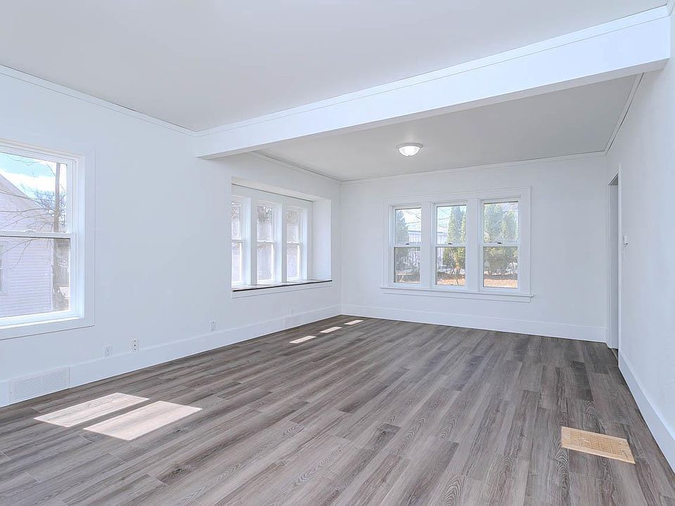 1st image of 814 N 2ND AVENUE