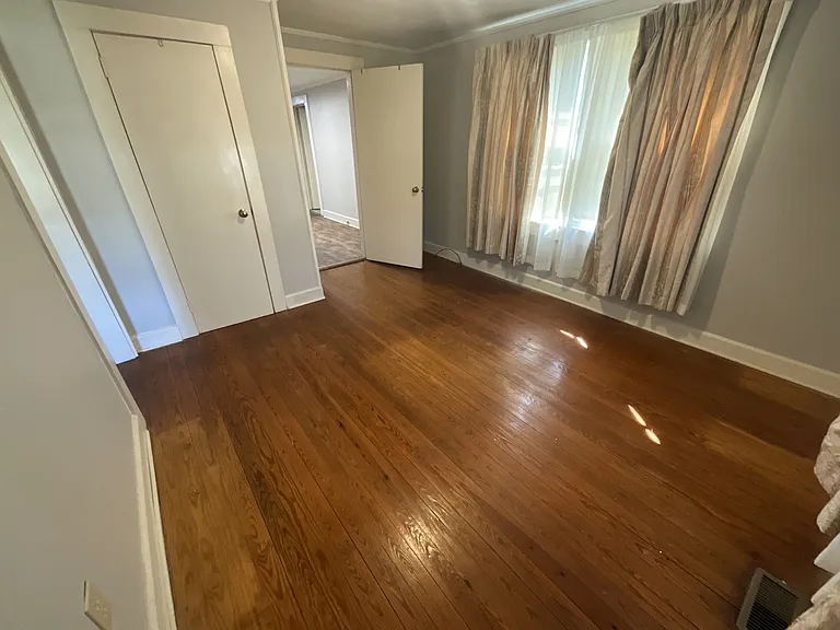 1214 Spring St — Photo 16