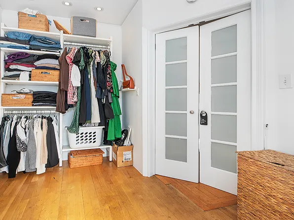 255 West 23rd Street image 5 of 8