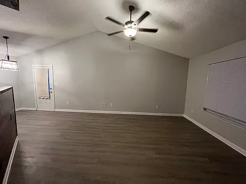 7011 Village Ln Photo 1