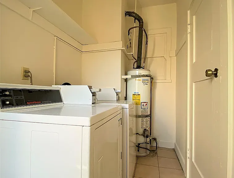 133 S Saint Andrews Pl #3 — Photo 20
