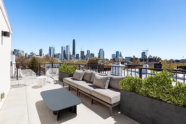 Sold by Douglas Elliman | media 21