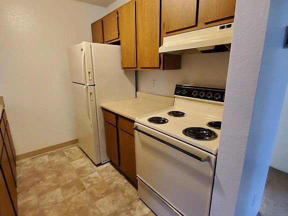 5th image of 6416 Village Green Cir APT 8