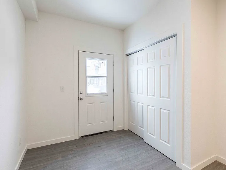314 S Asbury St — Photo 8