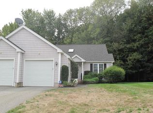 15 Surry Dr, Uxbridge, MA 01569