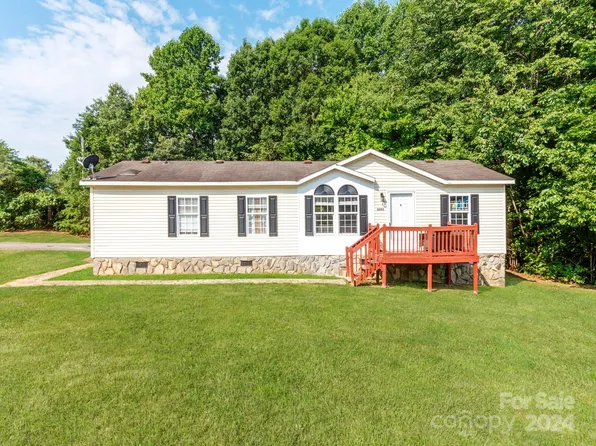 2353 Sweet Pea Ln, Lincolnton, NC 28092