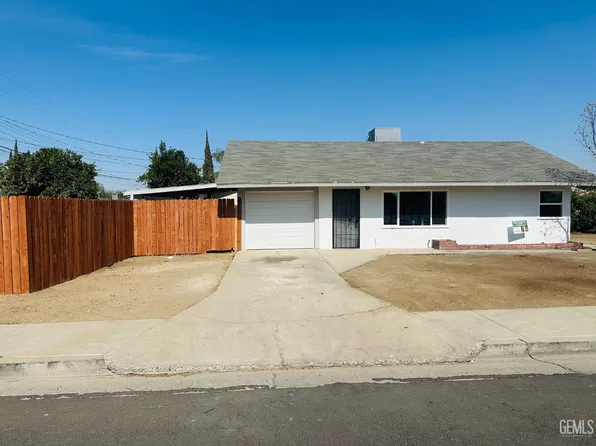 165 11th Ave, Delano, CA 93215