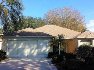 907 Ventura Dr, Lady Lake, FL 32159