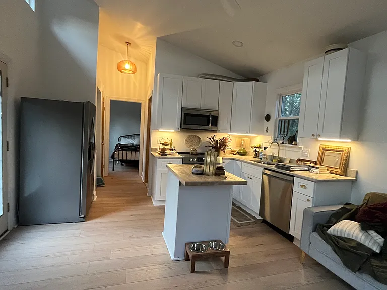 612 Martine Rd — Photo 5