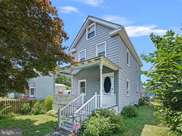 307 5th St, Delaware City, DE 19706