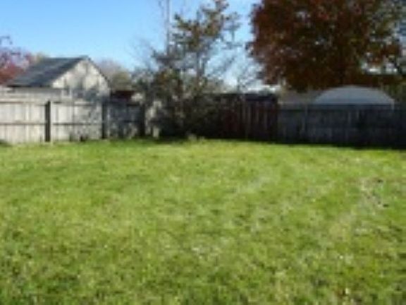 4th image of 974 Jamaica Dr