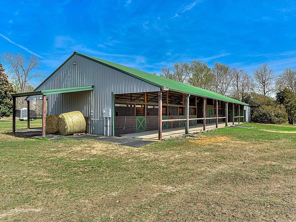 2nd image of 1063 Colbert Bridge Rd