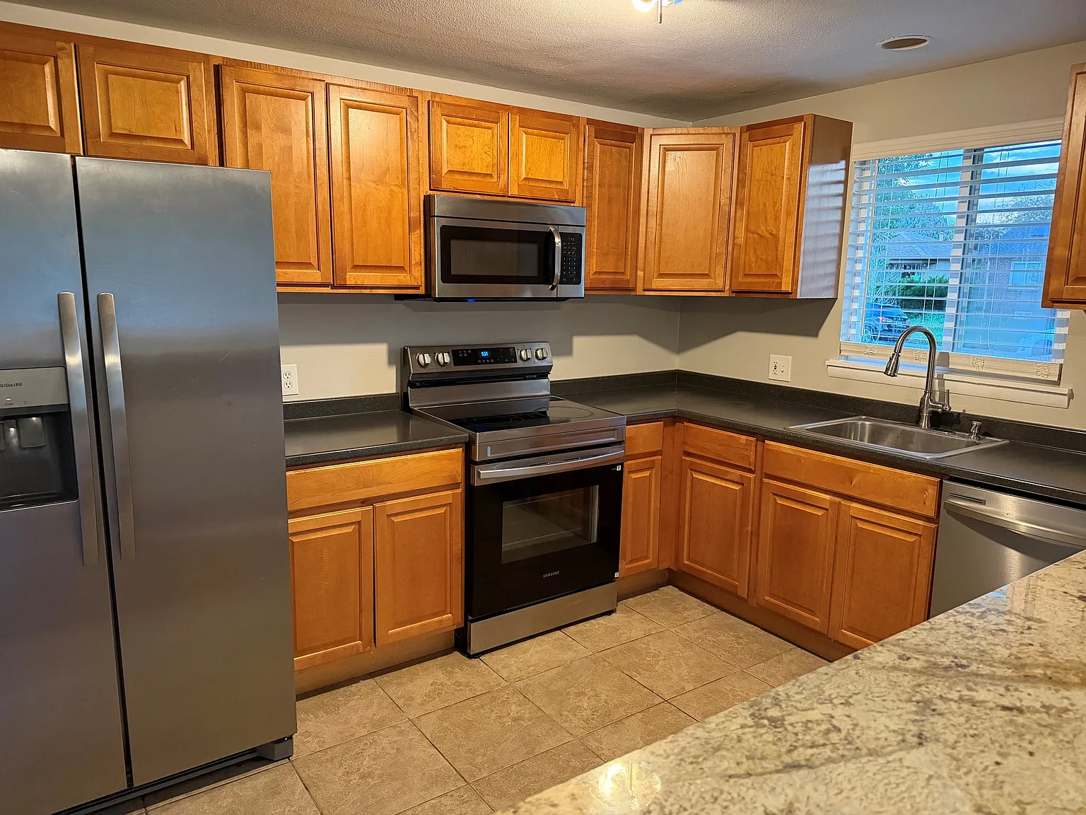 3611 Locust St - - — Photo 3
