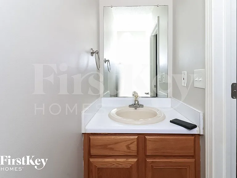 1118 Summerstone Trce — Photo 14