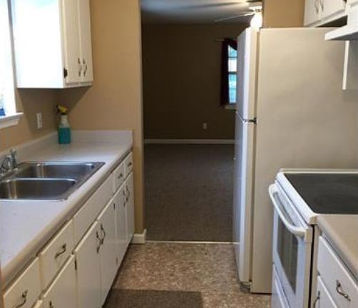 4th image of 4710 Center Dr