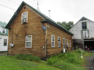 12 School St, Solon, ME 04979