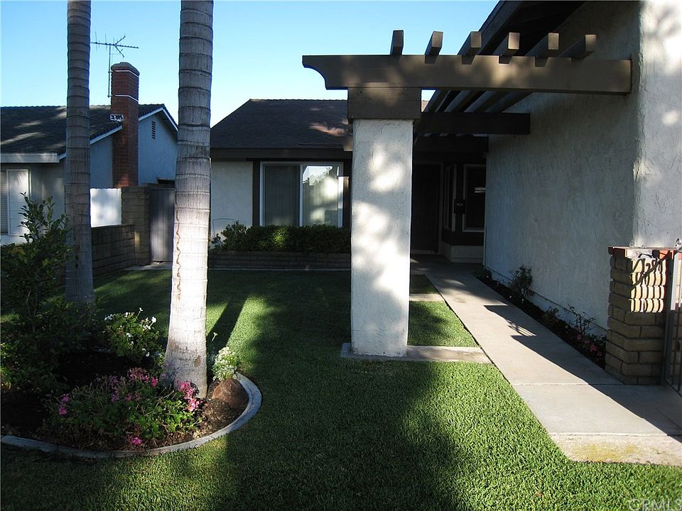 2nd image of 17703 Caliente Pl