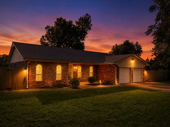 55 Meadow Ln, Choctaw, OK 73020
