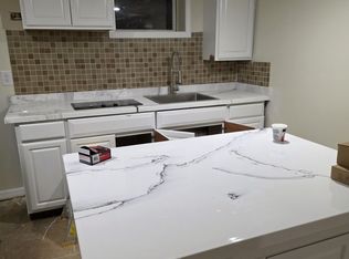 265 New York Ave #2, Providence, RI 02905