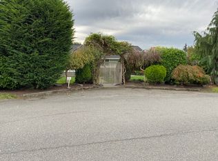 627 9th Ave, Kirkland, WA 98033
