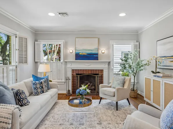 6018 Winton St, Dallas, TX 75206