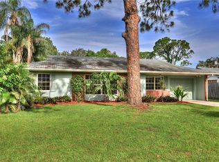 241 10th Ct, Vero Beach, FL 32962