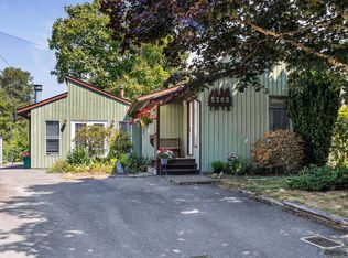 5262 209th St, Langley, BC V3A6E9