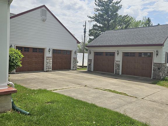 2nd image of 1503 High St