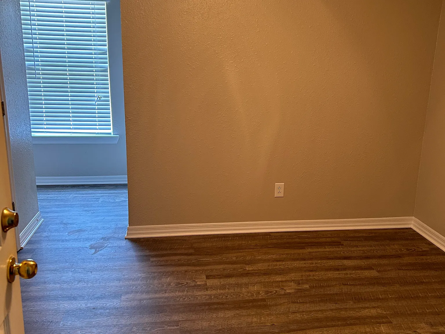 957 Saint Andrews Ln — Photo 4