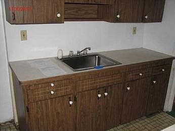 3rd image of 21711 Crystal Ave