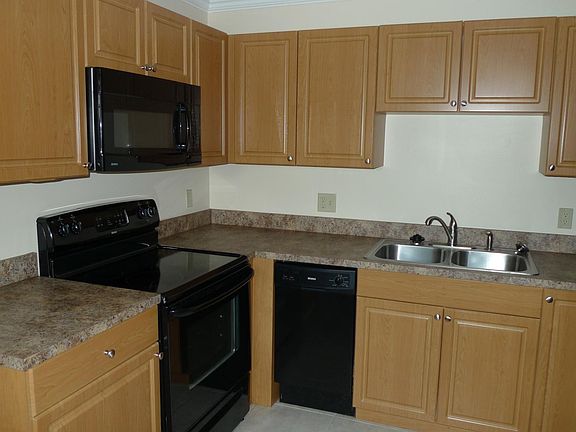 4th image of 318 Southwind Dr APT 22