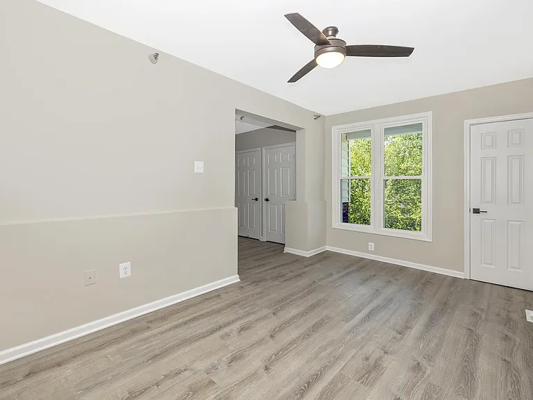 205 N Market St #2D — Photo 30