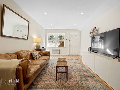 129 Bay Ridge Pkwy #1, Brooklyn, NY, 11209