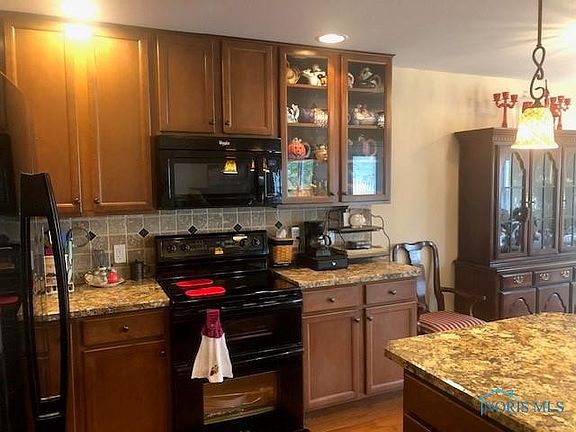 5th image of 5950 Edgebrook Blvd