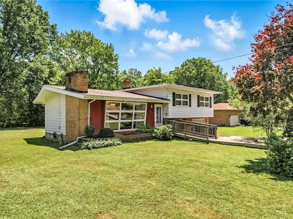 469 Koonce Rd, Hermitage, PA 16148