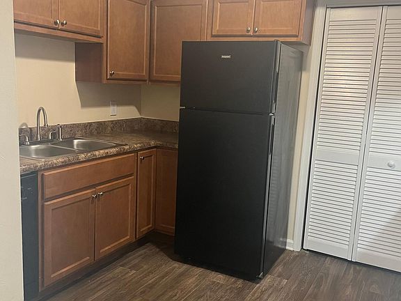 3rd image of 4613 Brookwood Ct APT A