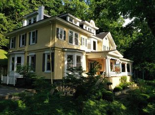 228 Carmel Rd, Wheeling, WV 26003