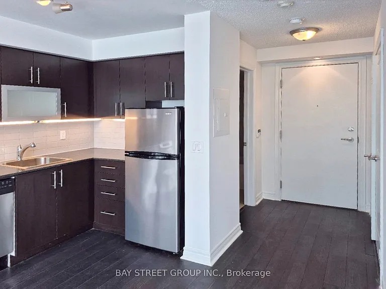 50 Town Centre Ct #2605 — Photo 3