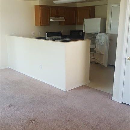 4th image of 3400 Cabana Dr Unit 2090
