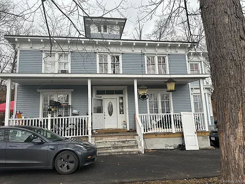 230 Greenwich Ave #1 Photo 1
