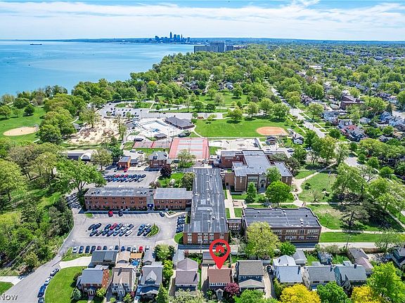 3rd image of 1071 Abbieshire Ave