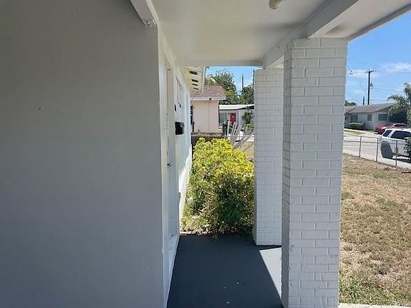 4th image of 1104 W 24th Street