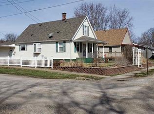 300 Burlington Ave, Saint David, IL 61563