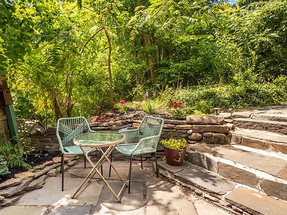 3rd image of 11-15 Tannery Brook Rd #13