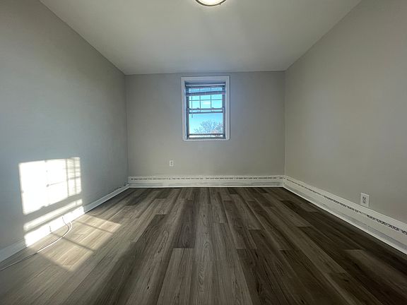 5th image of 2465 John Fitzgerald Kennedy Blvd #73E