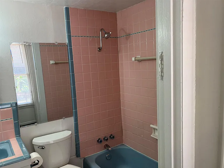 307 Stratford St #8 — Photo 11