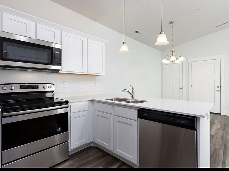 527 N 360 W #527 — Photo 10
