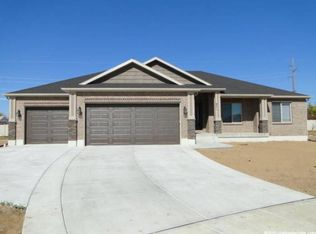 971 N 2625 W, Layton, UT 84041