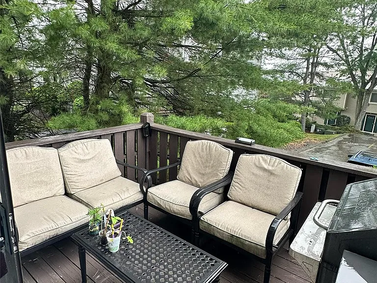 1901 Village Dr — Photo 12