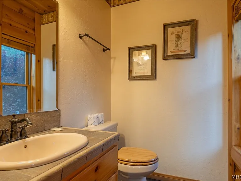 1165 Green Mountain Dr — Photo 23
